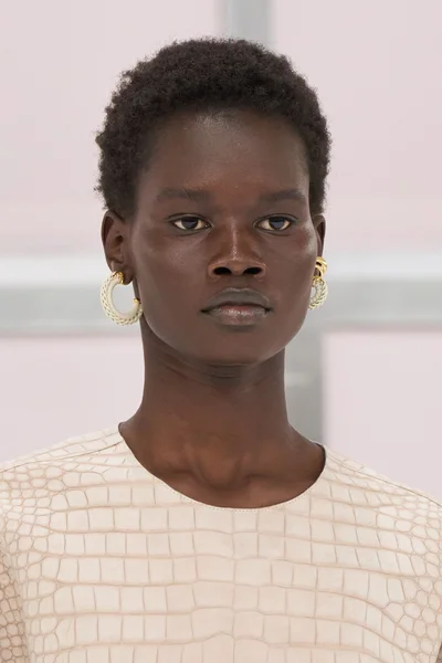Look 44